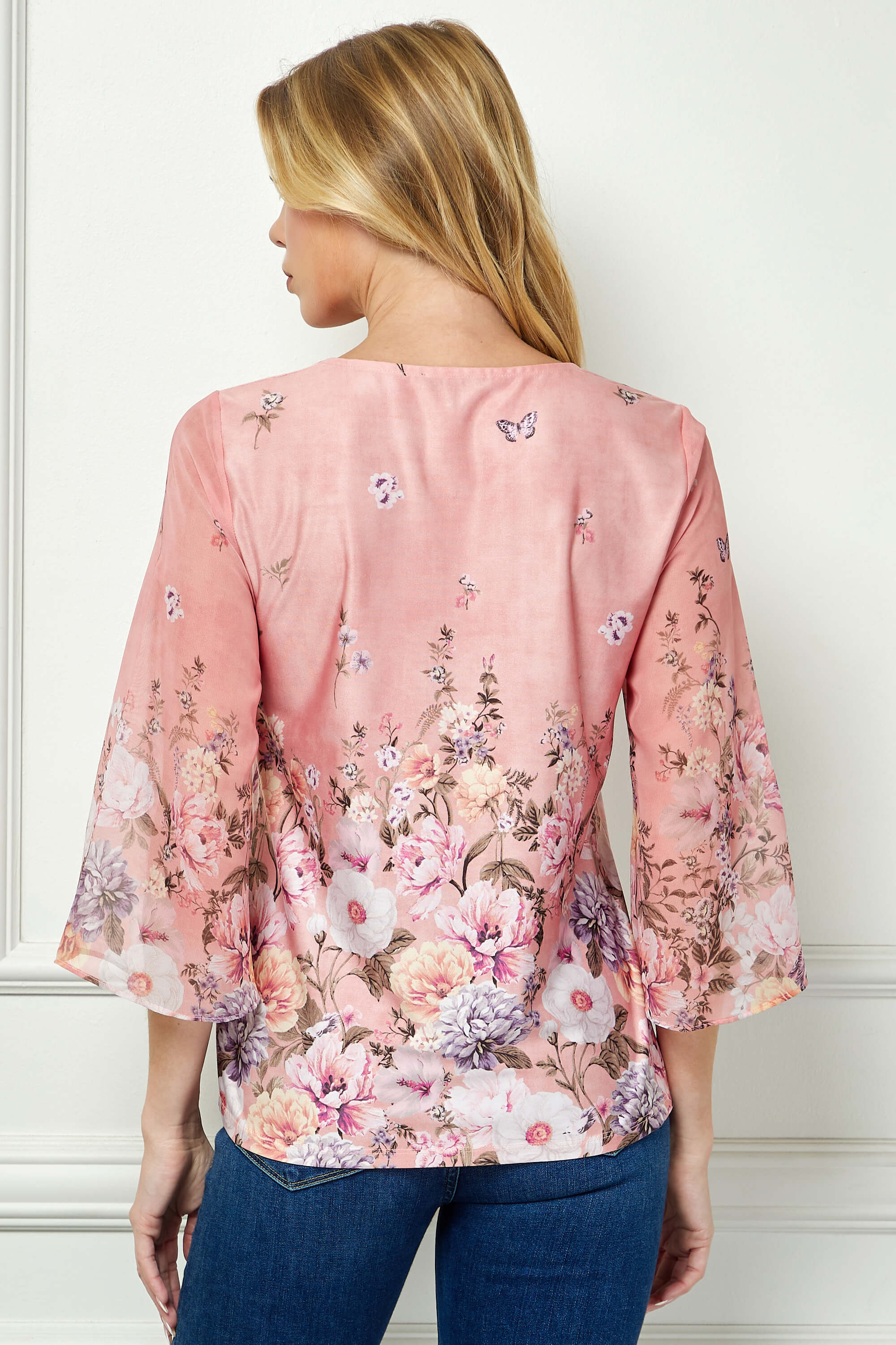 3/4 Flare Sleeve Cutout Neck Border Print Blouse - Pink - Image 4