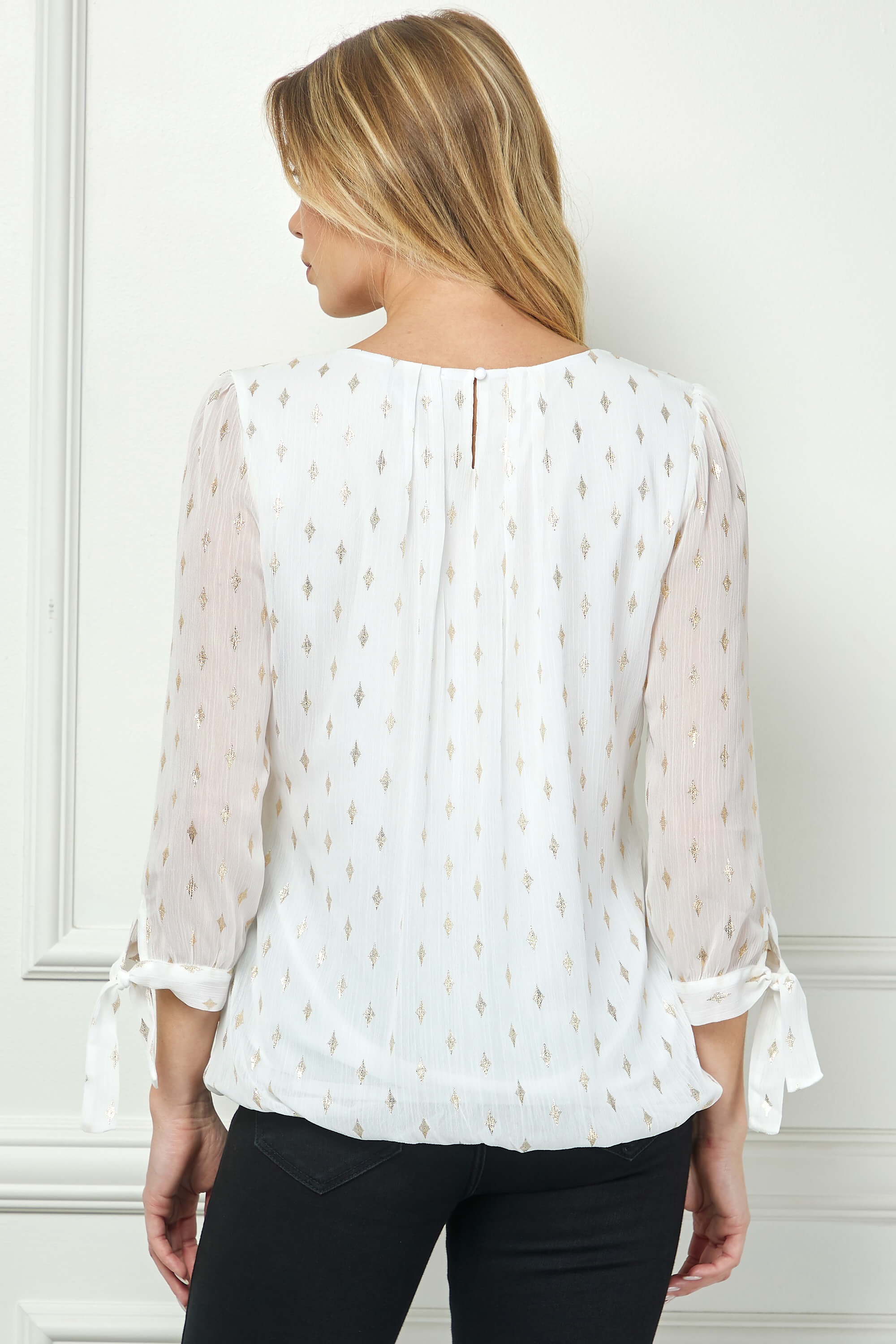 3/4 Tie Sleeve Pleat Neck Foil Bubble Blouse in Ivory/Gold - Image 2
