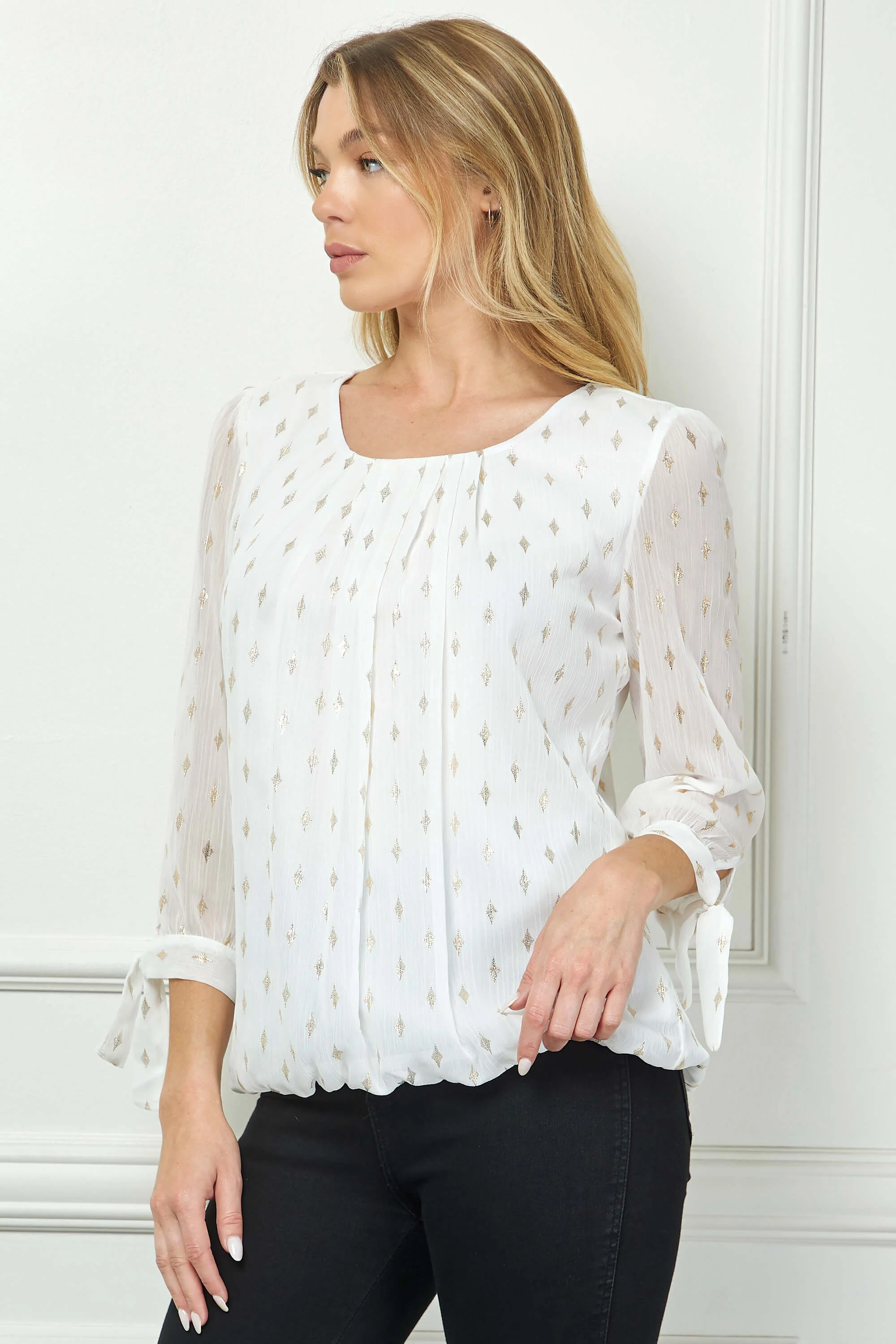 3/4 Tie Sleeve Pleat Neck Foil Bubble Blouse in Ivory/Gold - Image 4