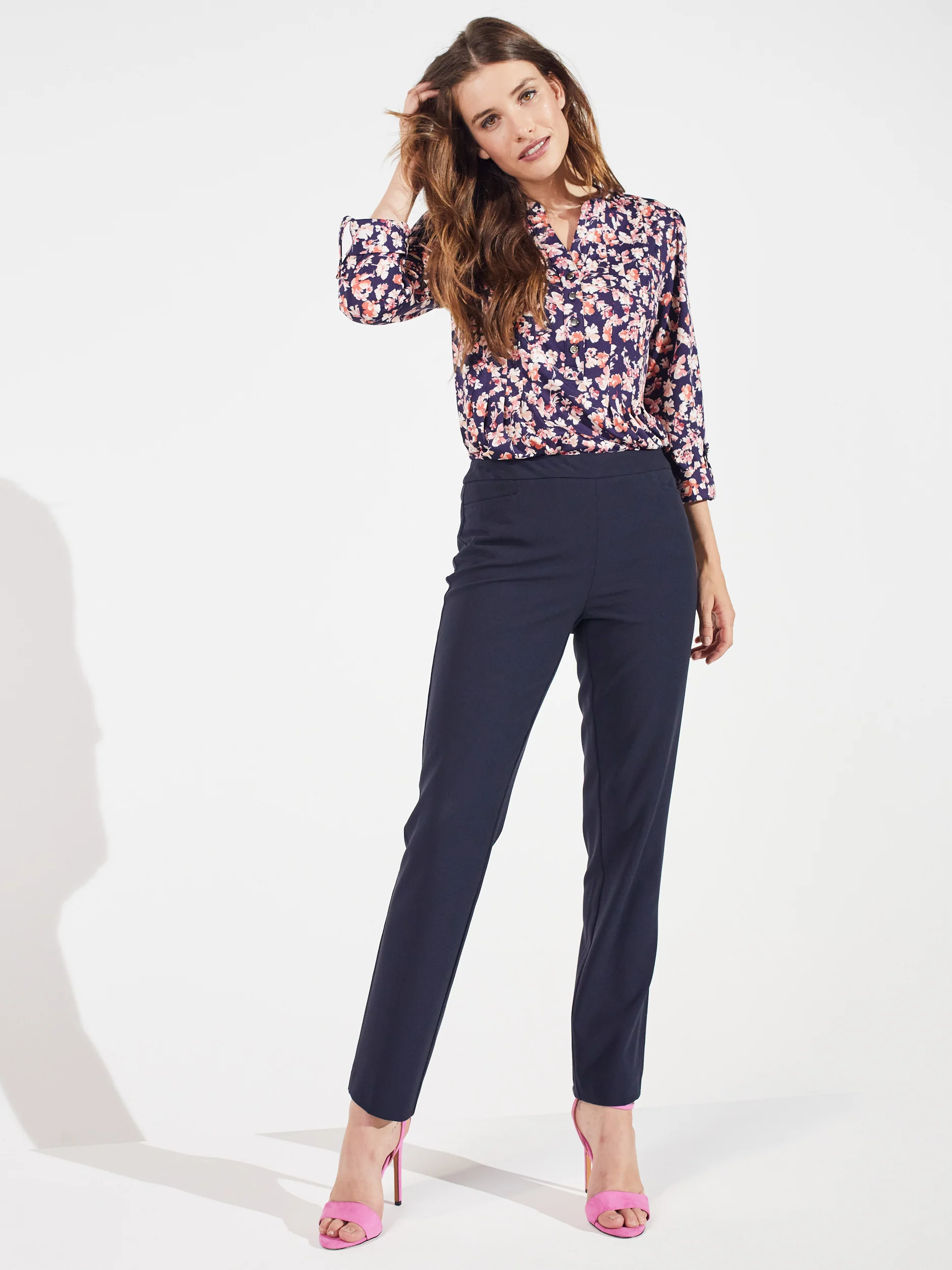 Roz & Ali™ Secret Agent Tummy Control Taper Pants - Image 9