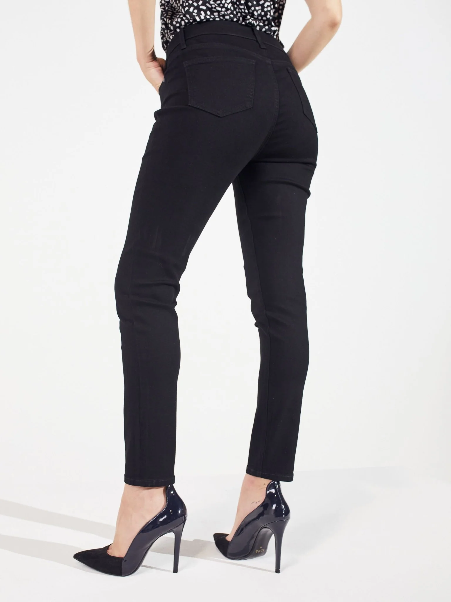 Westport Signature Skinny 5 Pocket Denim Jean - Image 7