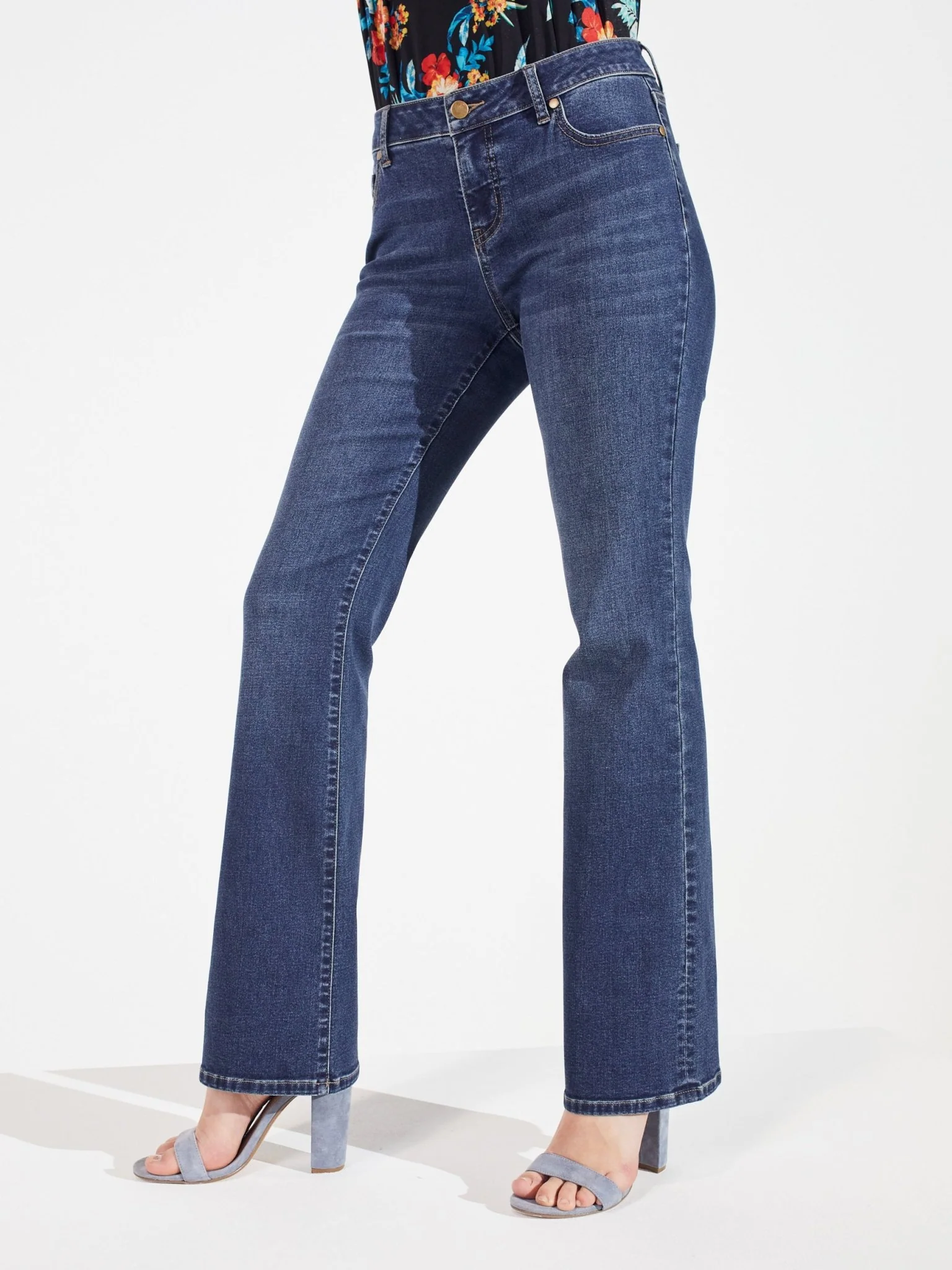 Westport Signature Mid-Rise Bootcut Jeans - Petite - Image 4