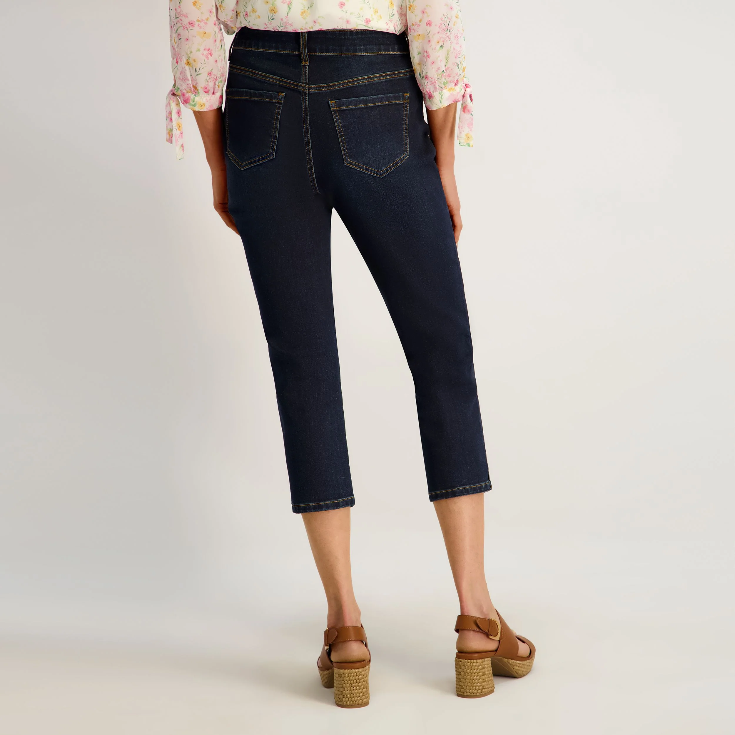 Westport Signature Side Slit Capri in Rinse - Image 5